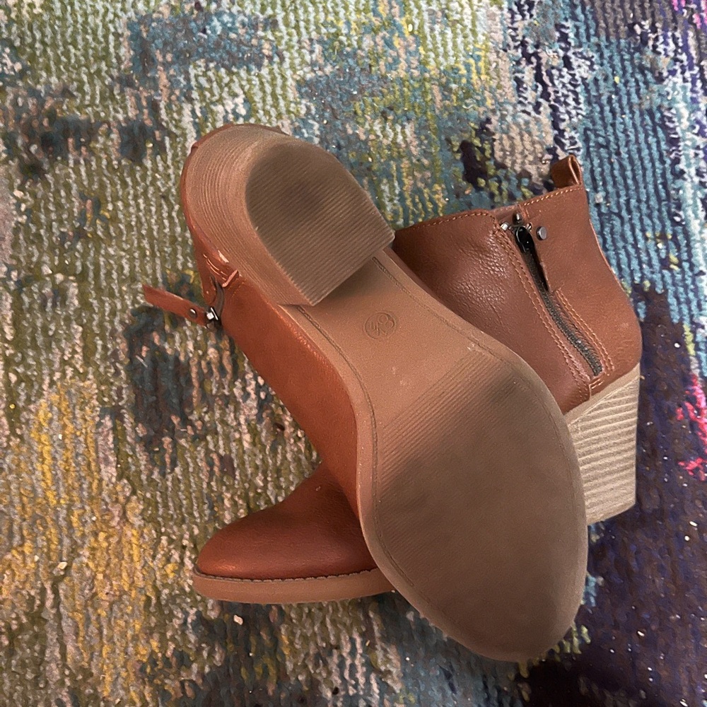 Ankle boots